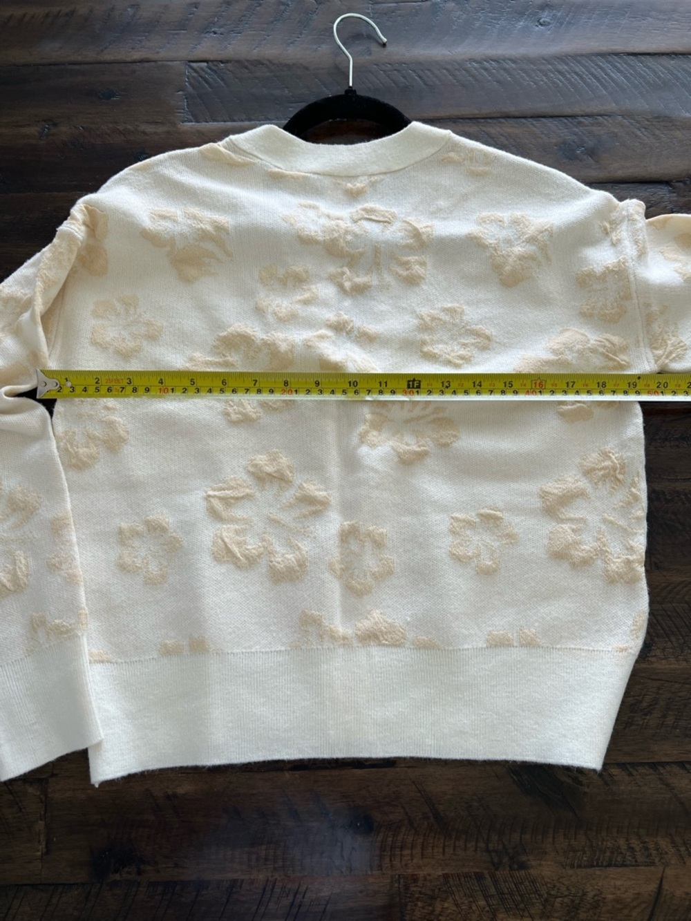 Cyrus Cream Floral V-Neck Button-Up Cardigan - Picture 5 of 6